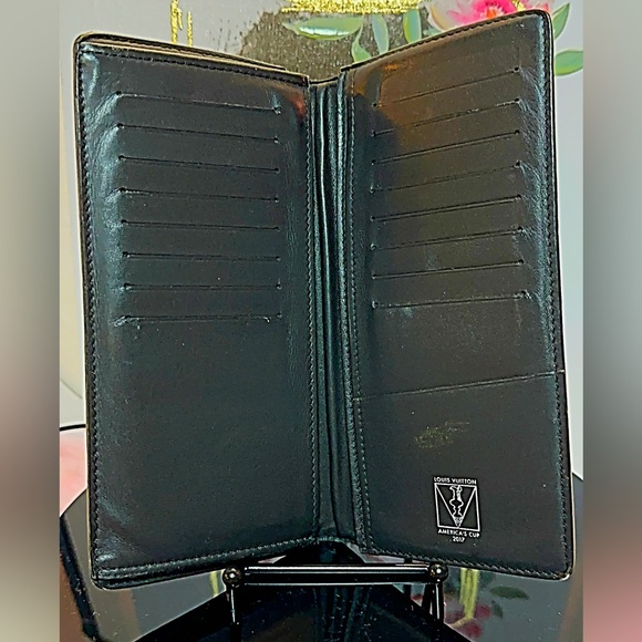 Louis Vuitton Damier Cobalt 2017 America's Cup Brazza Long Wallet - Picture 6 of 13